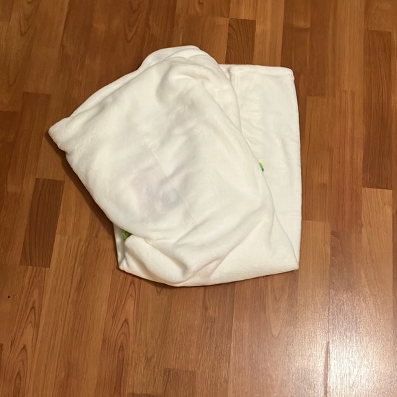 Unique Unicorn Hooded Throw blanket - Picture 3 of 3